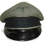 Wehrmacht Heer tai Waffen SS - jalkaväen visiirihattu, jossa on musta nauha.