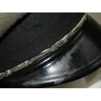 Wehrmacht Heer of Waffen SS Infantry Visor Hat met zwarte band. Espenlaub militaria