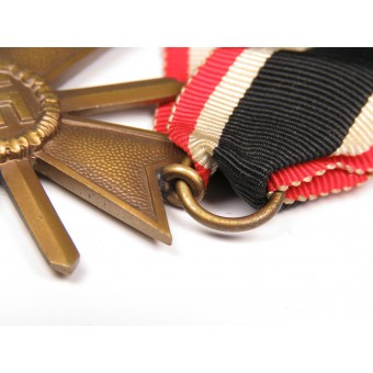 Nästan nyskickad brons Kriegsverdienstkreuz 1939 mit Schwertern. Espenlaub militaria