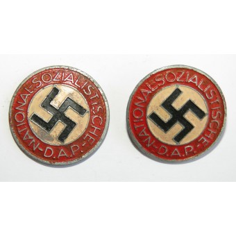 4 inachevés +1 Badges N.S.D.A.P. Espenlaub militaria