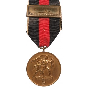 Sudetenland Medaille mit LDO gestempelter Prager Burg Spange L/12 C.E. Junker. Espenlaub militaria