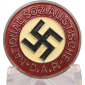 Myöhäissodan NSDAP puolueen merkki RZM M1/17 valmistaja F.W. Assmann & Söhne. Rahapaja.