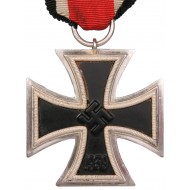 Iron Cross 1939. 2nd class 123 Beck, Hassinger & Co., Straßburg