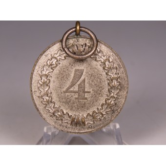 Medaille voor 4 jaar trouwe dienst in de Wehrmacht. Niet magnetisch. Espenlaub militaria