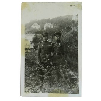 Photo de deux majors victorieux : un pilote et un tankiste, en 1945.. Espenlaub militaria