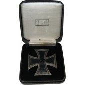 Iron Cross 1st Class, 1939. L / 11  Wilhelm Deumer in box