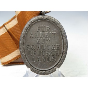Médaille Westwall, 2ème type. Zinc.. Espenlaub militaria
