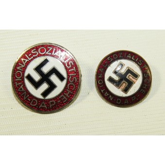 NSDAP insignia, P.Schanes, Wien, raro, 18,75 mm. Espenlaub militaria