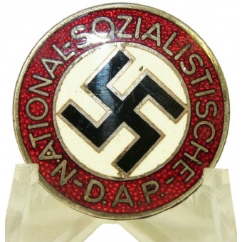 Знак члена партии НСДАП, петельный вариант M1/75 RZM. Espenlaub militaria