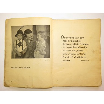 Propaganda-Jahrbuch für Eltern, das für die Schule, das Haus und den Staat wirbt. Espenlaub militaria