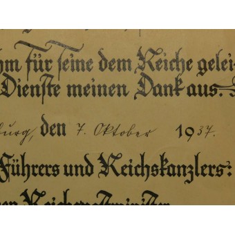Eläkkeelle siirtymisen kiitollisuustodistus, joka on annettu PostMeister IM Reichsdienst Max Jülingille. Espenlaub militaria