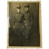 Foto de estudio de dos soldados del Ejército Rojo