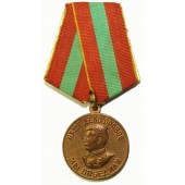 Medaille für verdienstvolle Arbeit während des Zweiten Weltkriegs.
