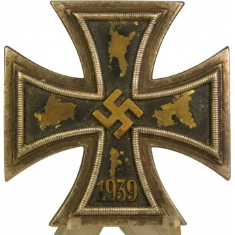 Croix de fer 1939 1ère classe avec un noyau en laiton jaune. Espenlaub militaria