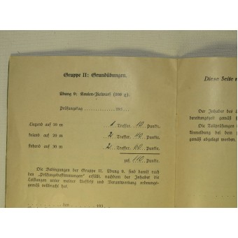 Sa-Mannille annettu Leistungsbuch ja Sa-Leistungsabzeichen, joka oli annettu SA Standarte 212: ssä. Espenlaub militaria