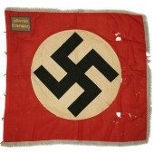 Drapeau de la NSDAP Ortsgruppenfahne pour Schwerin-Loewenplaz