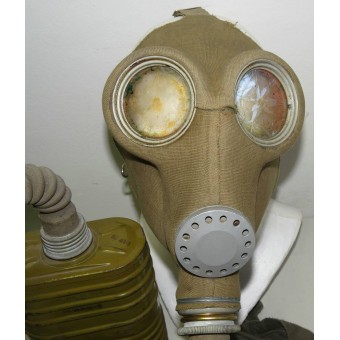 Máscara antigás BS MT-4 con máscara estonia adaptada ARS. Rara.. Espenlaub militaria