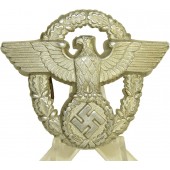 Distintivo per cappello della polizia del Terzo Reich in alluminio.