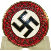Insignia de miembro del partido nazi alemán NSDAP, M1/102RZM