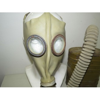 Gasmask BN T5 met rubberen maskertype 08. Complete set. Espenlaub militaria