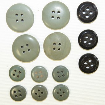 Uppsättning keramiska knappar för SS- eller Wehrmacht-tunikor för självgående kanoner.. Espenlaub militaria