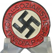 Insigne du Parti national socialiste du travail du 3e Reich, insigne du NSDAP, 