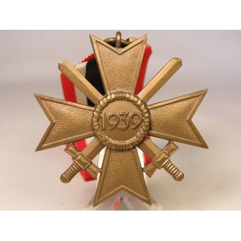 Mérite militaire Croix de deuxième classe avec épées 1939. Bronze. Brennlack. Espenlaub militaria