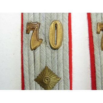 Art Rgt 70 coser en hombreras- Oberleutnant. Espenlaub militaria