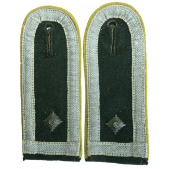 Early M36 shoulder straps of the Wehrmacht Signals troops. Espenlaub militaria