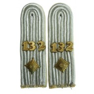 Shoulder boards of the Oberleutenant of the Infanterie Rgt 132