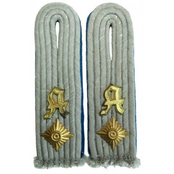 Shoulder boards of the Wehrmacht Military Medical Academy. Espenlaub militaria