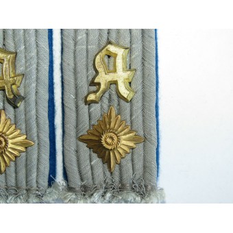 Shoulder boards of the Wehrmacht Military Medical Academy. Espenlaub militaria