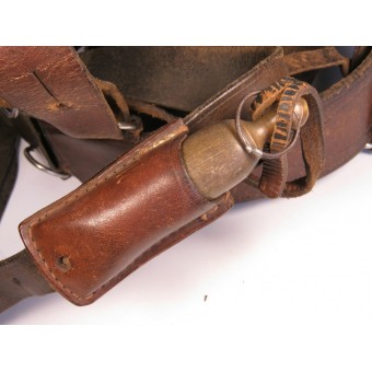 Riem, kruisbanden en een fluitje met een zakje voor de RKKA M1932 marsuitrusting. Espenlaub militaria