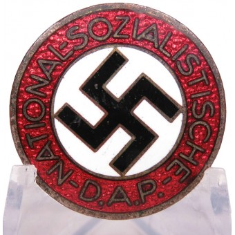 Distintivo del partito NSDAP di Hermann Aurich M1/105RZM. Espenlaub militaria