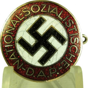 Miembro de placa NSDAP marcado M 1/42. Espenlaub militaria