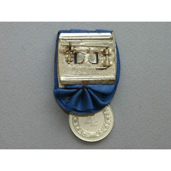 Medalla de servicio, 4 años en la Wehrmacht, la Luftwaffe variación. Espenlaub militaria