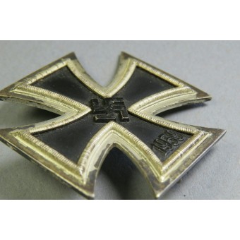 Croce di Ferro di prima classe 1939 con la presentazione di caso, la scritta 100. Espenlaub militaria