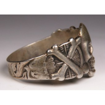 Anello in argento con teschio tradizionale del periodo Terzo Reich. Sterling silver 835. Espenlaub militaria