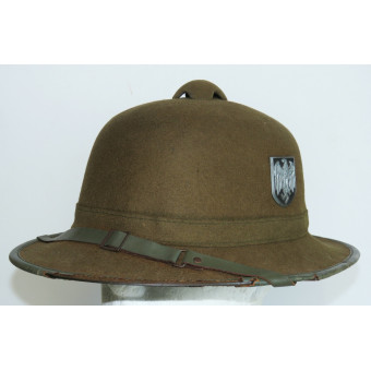 German tropical felt helmet with zinc emblems, 1942. Espenlaub militaria