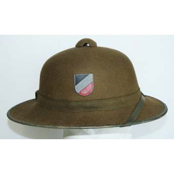 German tropical felt helmet with zinc emblems, 1942. Espenlaub militaria