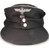 M 43 Panzertruppe officer's hat in huge size - 61, personalized to Eckardt.