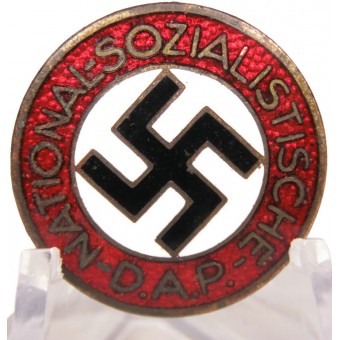 NSDAP Badge RZM M1/90 with Error in the Marking. Espenlaub militaria