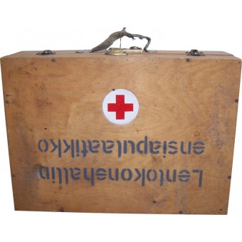 Caja de madera finlandesa de primeros auxilios 1939-1944 años. Espenlaub militaria