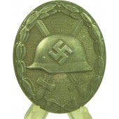 Unmarked silver wound badge