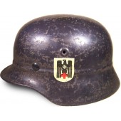 Third Reich beaded Luftschutz combat M40 helmet for Roter Kreuz