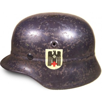 Troisième Reich perles Luftschutz combat casque M40 pour Roter Kreuz. Espenlaub militaria