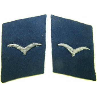 Luftwaffe -siniset kaulukset lääketieteen henkilöstölle. Espenlaub militaria