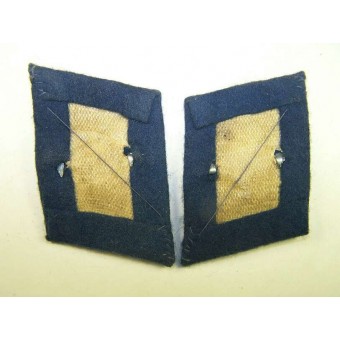 Collartabs azules de la Luftwaffe para el personal médico. Espenlaub militaria