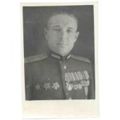 Coronel de infantería altamente condecorado del 137 cuerpo de fusiles del ejército soviético