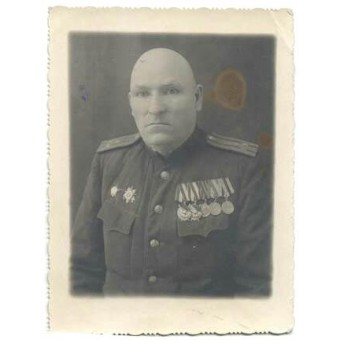 WW2 Sovjet Russische officier in rangorde kolonelfoto. Espenlaub militaria